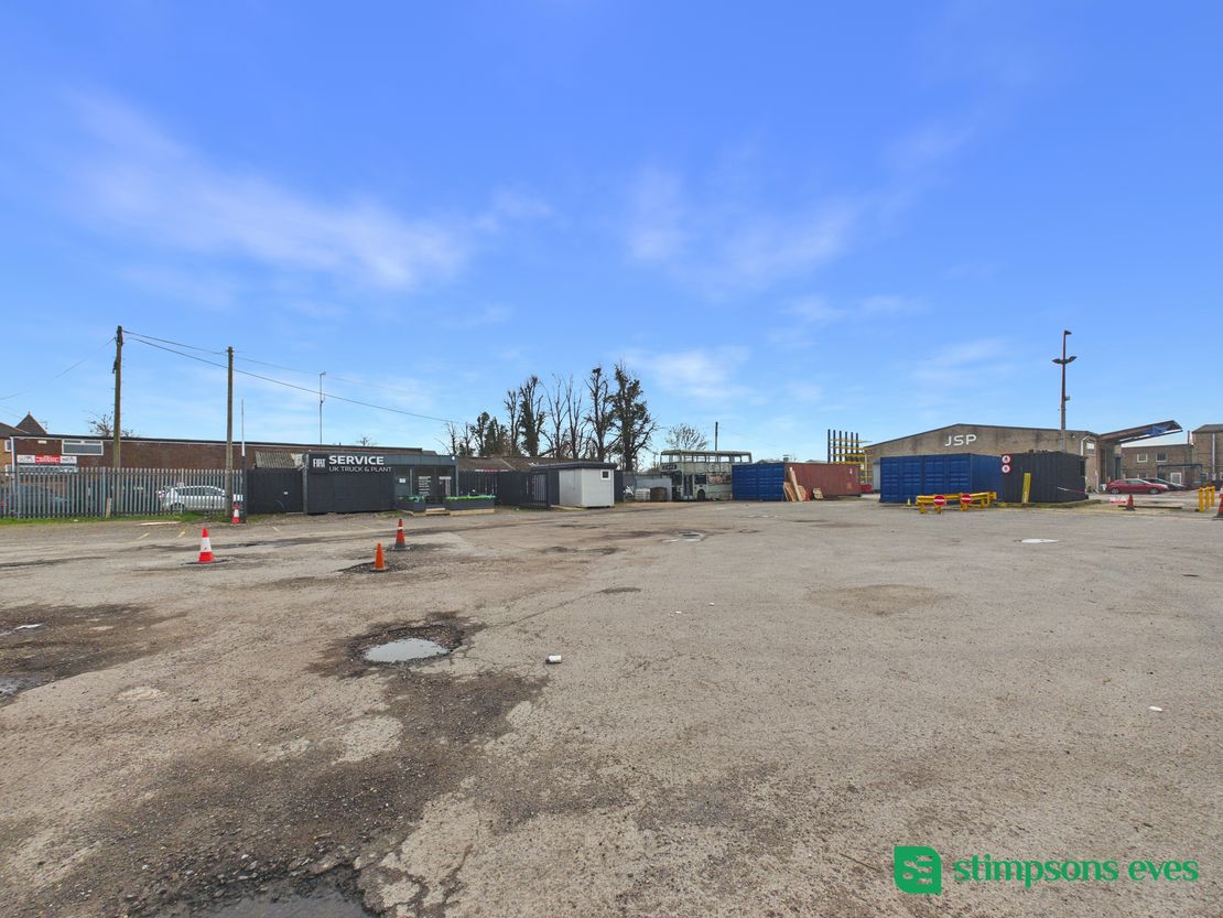 Plot 2 Ampthill Industrial Estate, Ampthill Road, Bedford, MK42 9JP