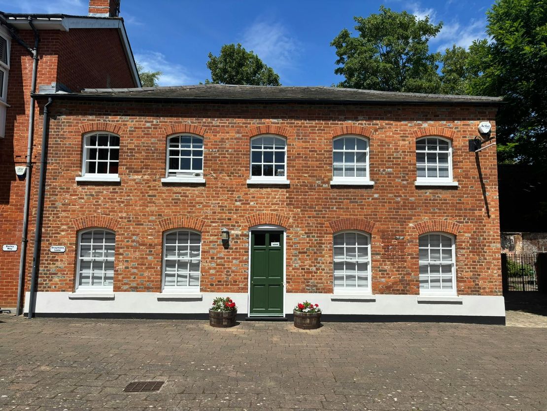The Old Barrel Store, Brewery Courtyard, Marlow, SL7 2FF