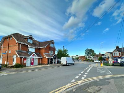 Property Image for 8 St Thomas Road, Stopsley, Luton, LU2 7NY