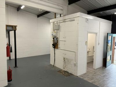 Property Image for Unit 24 Fiddlebridge Industrial Centre, Lemsford Road, Hatfield, AL10 0DE