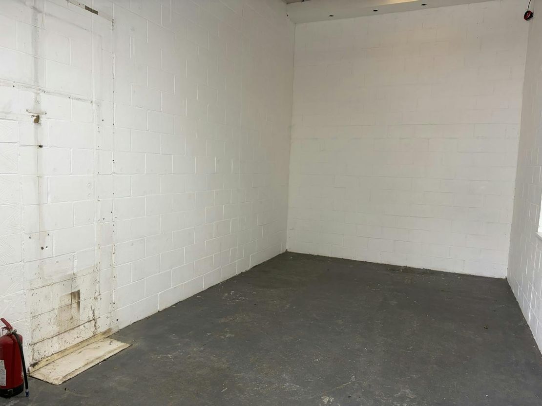 14 Fiddlebridge Industrial Centre, Lemsford Road, Hatfield, AL10 0DE