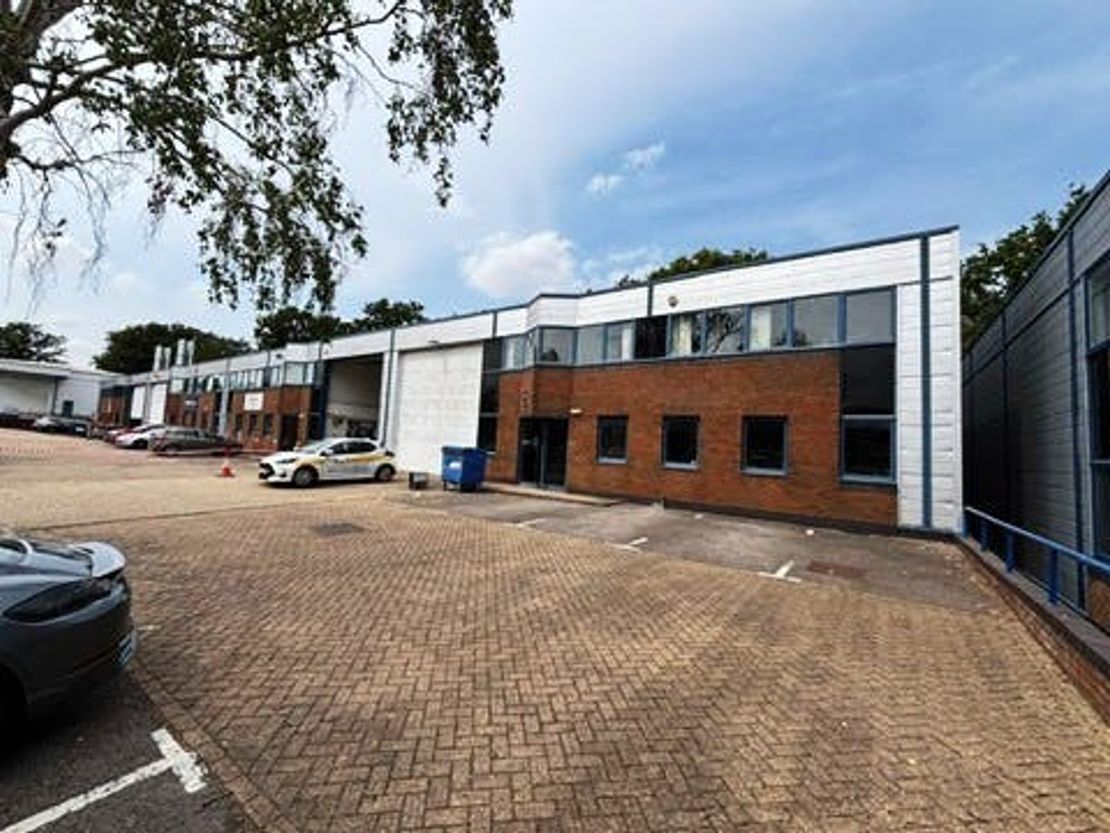 Unit E The Loddon Centre, Stroudley Road, Basingstoke, RG24 8FL