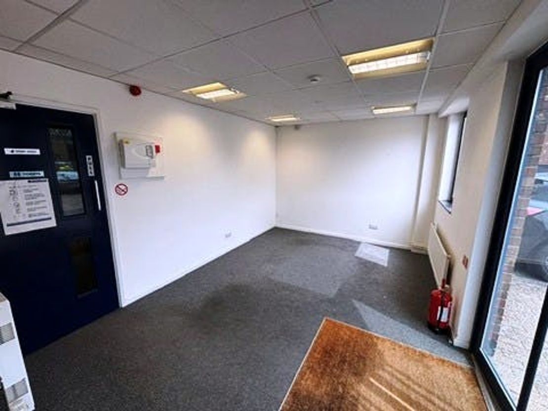 Unit E The Loddon Centre, Stroudley Road, Basingstoke, RG24 8FL