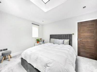 Property Image for 117 London Road, Twickenham, TW1 1EE