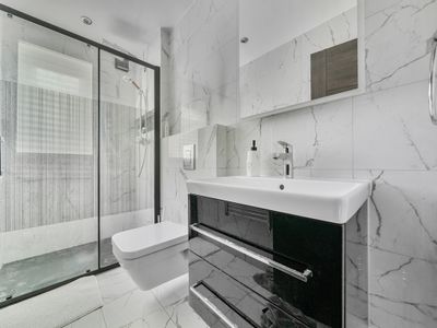 Property Image for 117 London Road, Twickenham, TW1 1EE