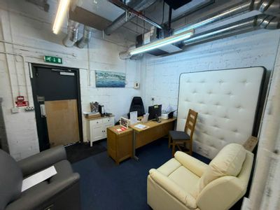 Property Image for 5 Angel Walk, Tonbridge, TN9 1TJ