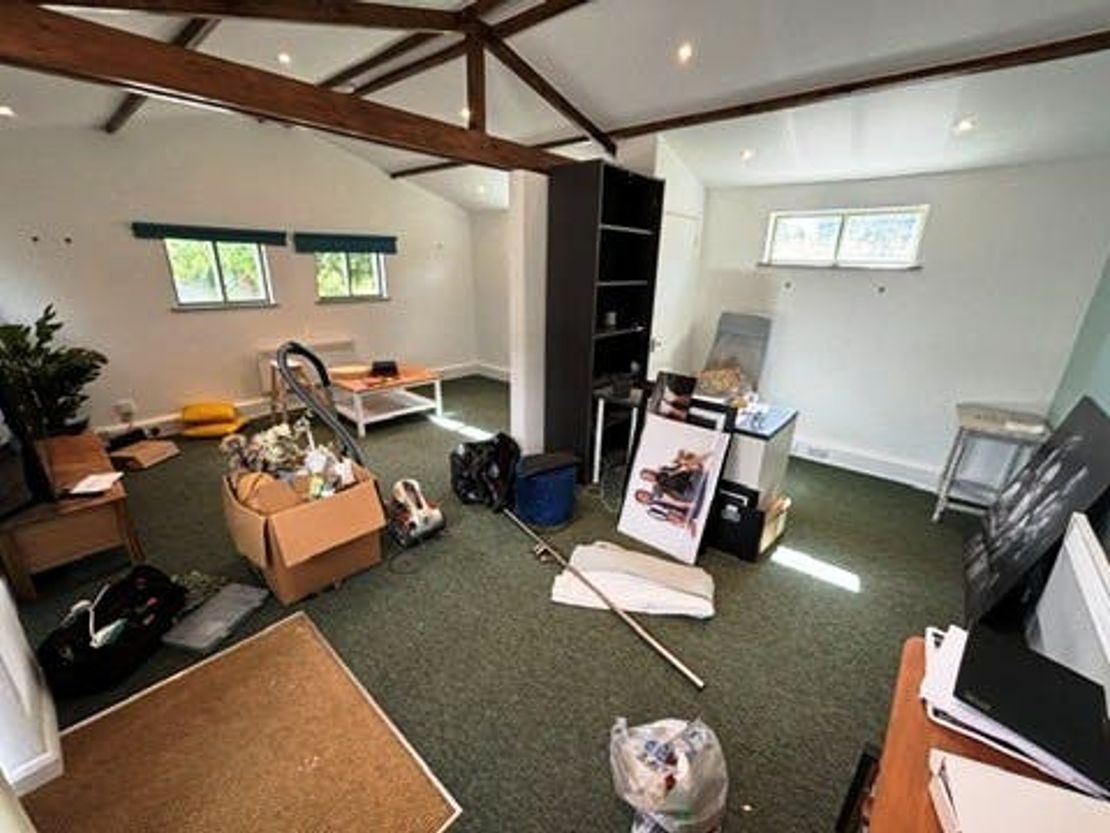 Units A & B Hawthorn Farm, Willis Lane, Four Marks, GU34 5AP