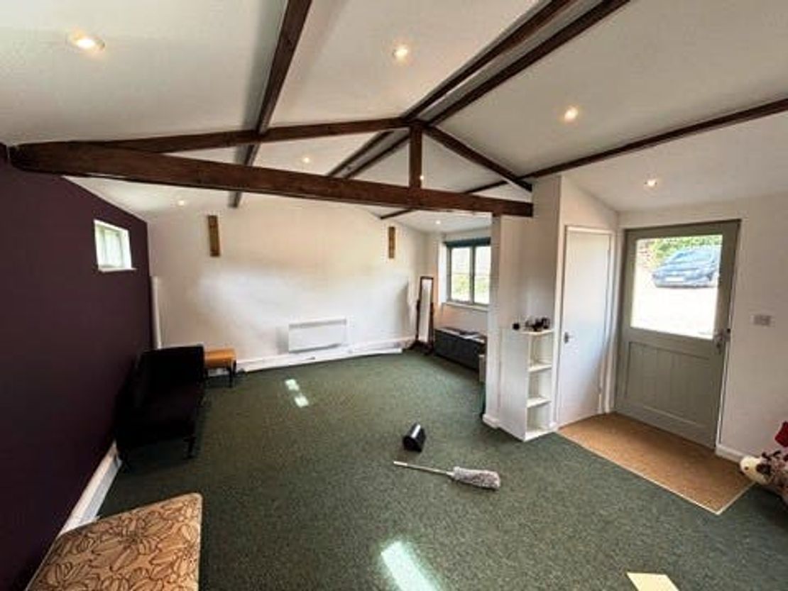Units A & B Hawthorn Farm, Willis Lane, Four Marks, GU34 5AP