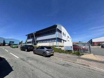 Property Image for 30 Wharfedale Road, Ipswich, Suffolk, IP1 4JP