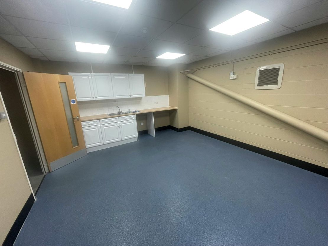 Unit 1 Gateway Business Centre, Thamesmead, London, SE28 0EZ