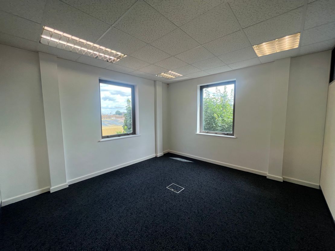 10 Christchurch House Beaufort Court, Sir Thomas Longley Road, Medway City Estate, Rochester, Kent, ME2 4FX