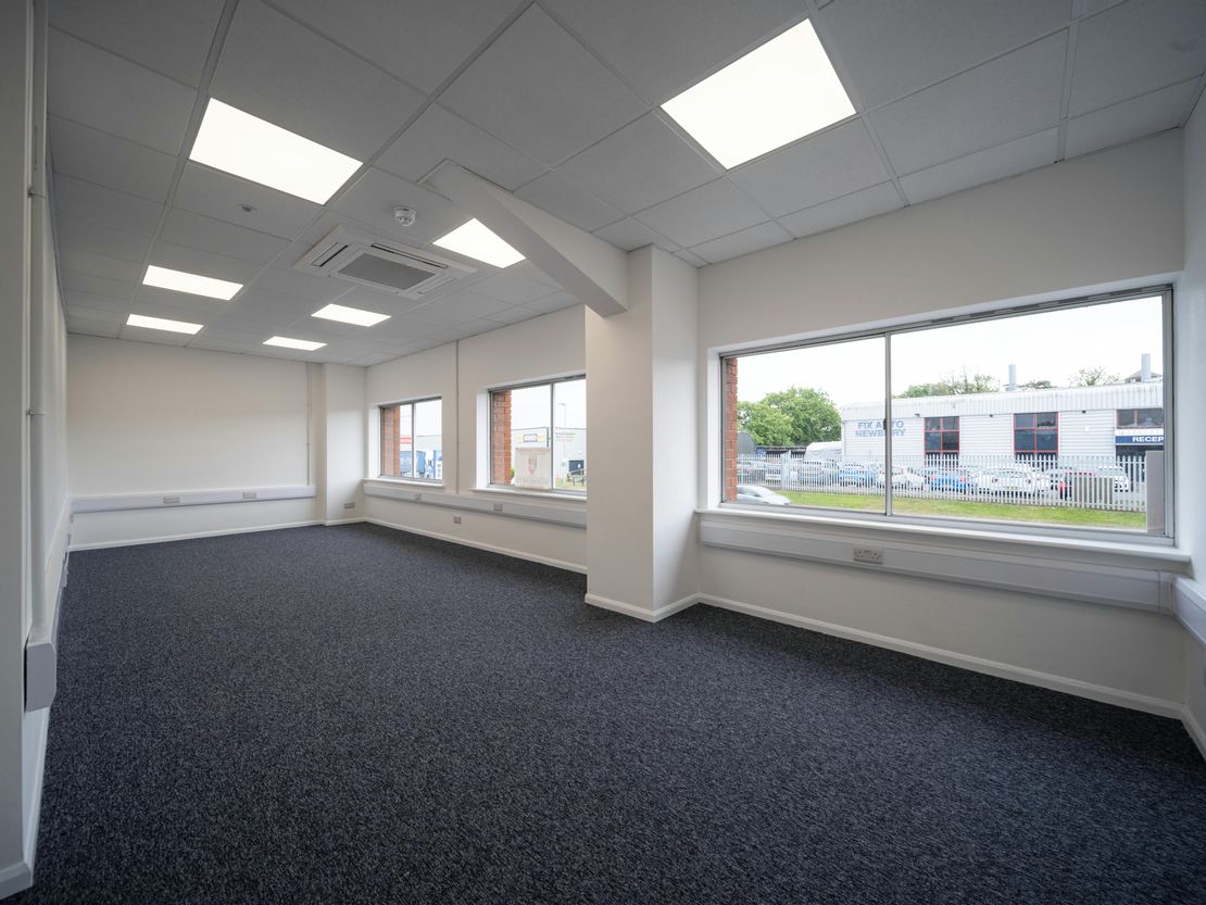 Unit B1, Hambridge Road Industrial Estate, Newbury, RG14 5SS