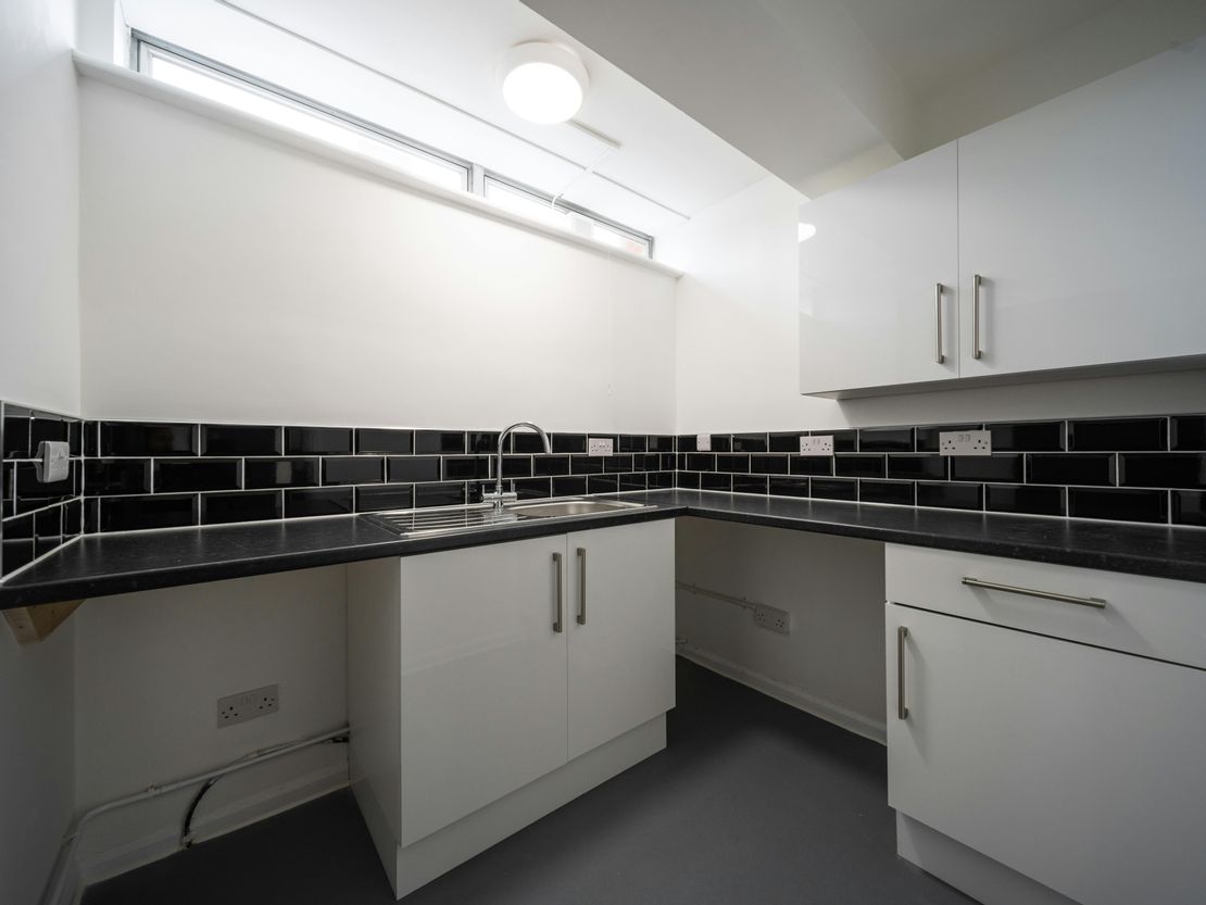 Unit B1, Hambridge Road Industrial Estate, Newbury, RG14 5SS