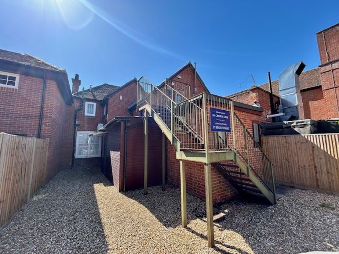 First Floor, 17 High Street / 10 Crown Lane, Theale, Reading, Berkshire, RG7 5BG