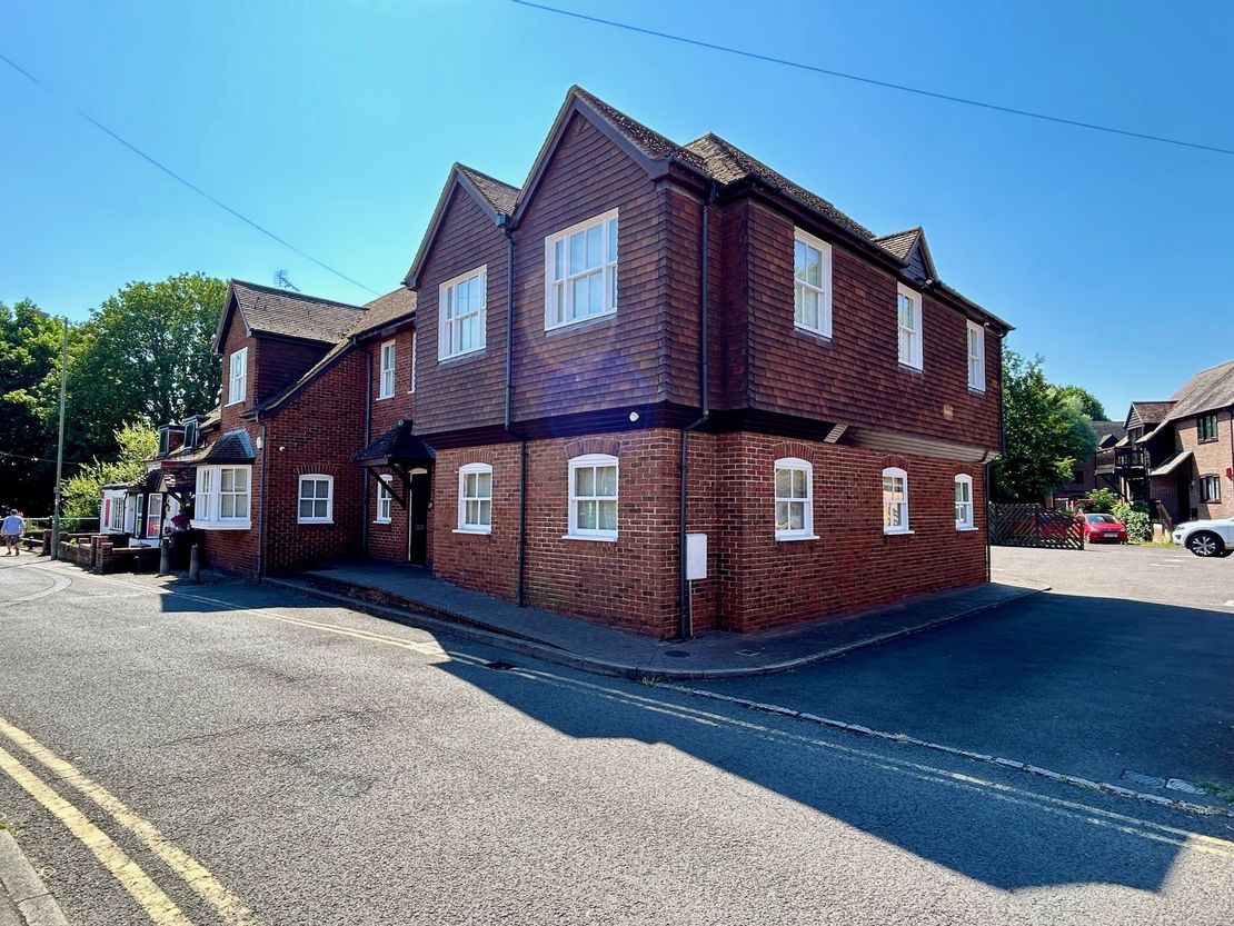 Cygnet House, 3 Northcroft Lane, Newbury, West Berkshire, RG14 1BT
