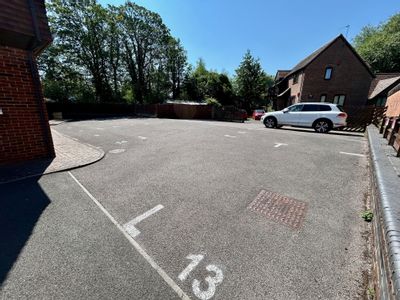 Property Image for Cygnet House, 3 Northcroft Lane, Newbury, West Berkshire, RG14 1BT