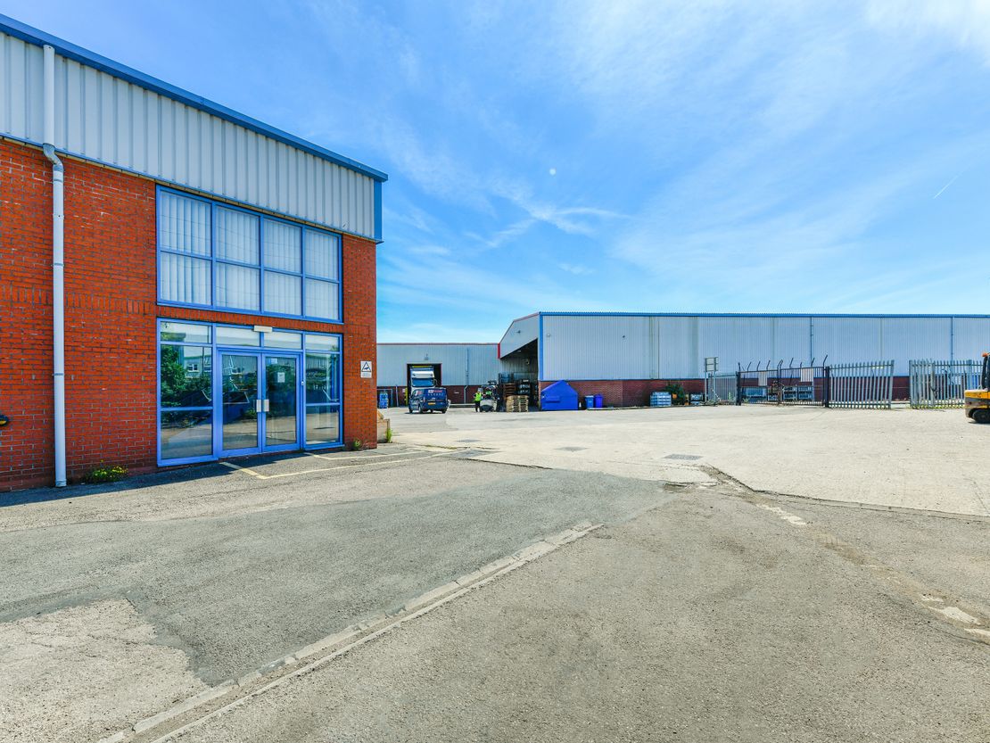 Dodwells Bridge Industrial Estate, 2 Jacknell Road, Hinckley, Leicestershire, LE10 3BS