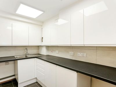 Property Image for Lower Ground, 179 West End Lane, West Hampstead, London, NW6 2LH