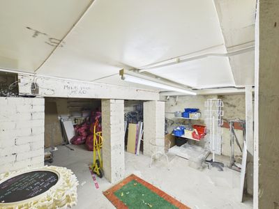 Property Image for 170 High Street, Kirkcaldy, Fife, KY1 1JW