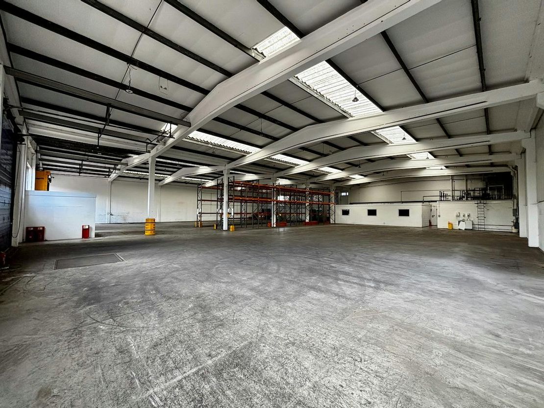 Unit A1-A2 Portland Close, Houghton Regis, Dunstable, LU5 5AW