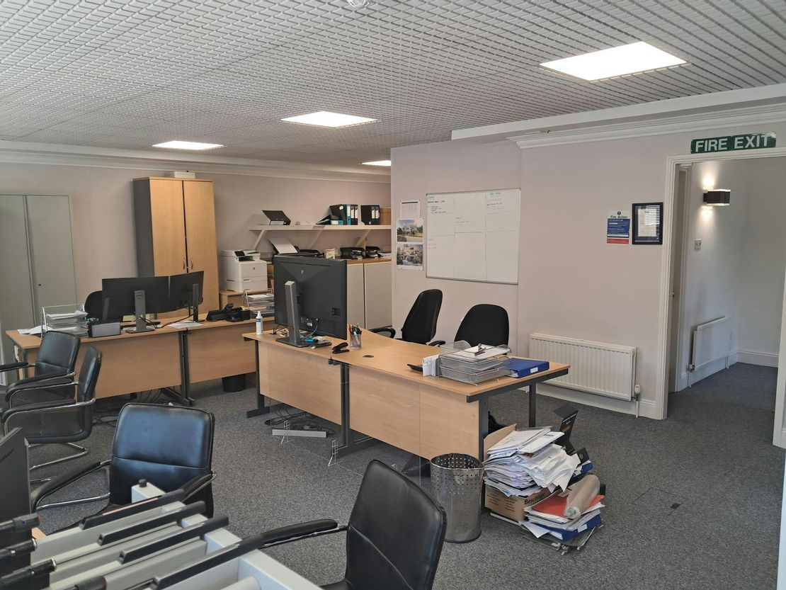 First Floor, 4 Cheapside Court, Sunninghill Road, Ascot, SL5 7RF