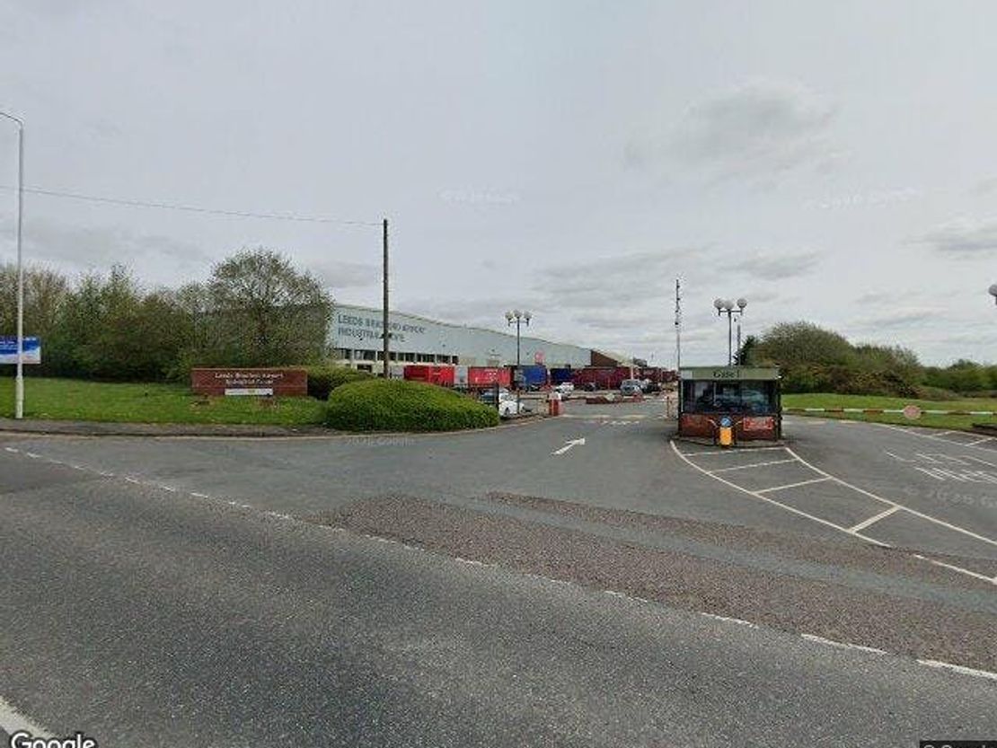 Warehouse 14, Leeds Bradford Airport Industrial Estate, Yeadon, Leeds, LS19 7WP