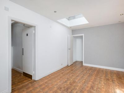 Property Image for Ely Street, Stratford-Upon-Avon CV37 6LN
