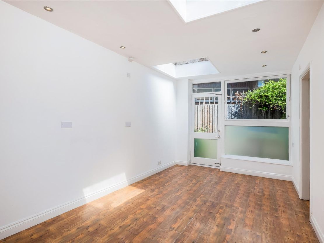Ely Street, Stratford-Upon-Avon CV37 6LN