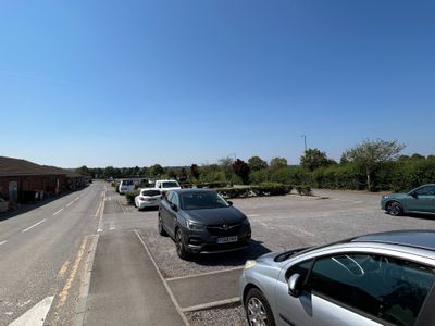 Property Image for Unit 9 Wyevale Garden Centre, Bath Road, Thatcham, Berkshire, RG18 3AN