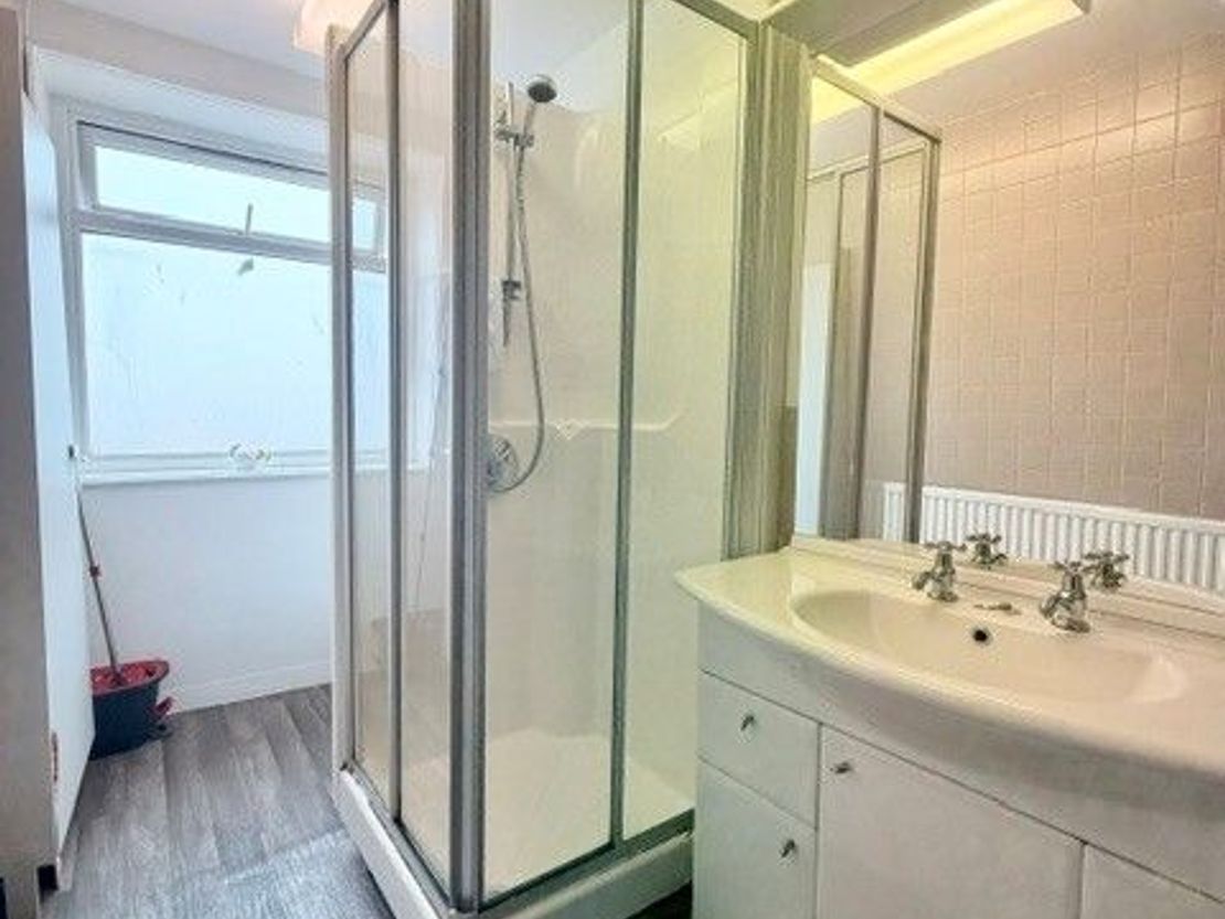 The Vault, 2a Crescent East, Cleveleys, FY5