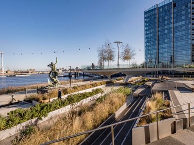 Property Image for Upper Riverside Office Suites, Greenwich Peninsula, London, SE10 0XX