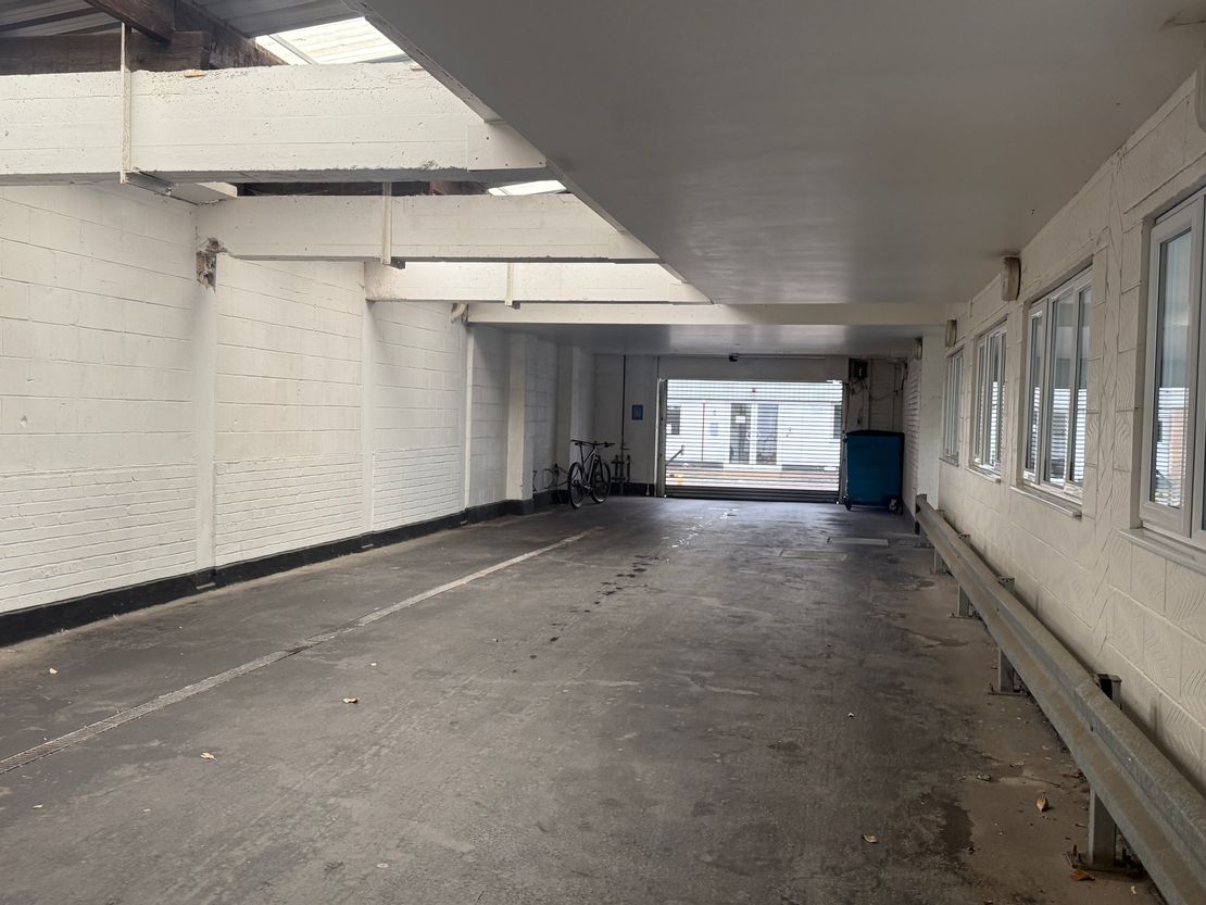 28 Station Close, Potters Bar, Hertfordshire, EN6 1TL