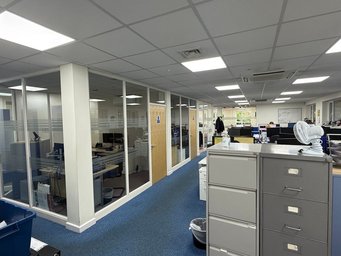28 Station Close, Potters Bar, Hertfordshire, EN6 1TL