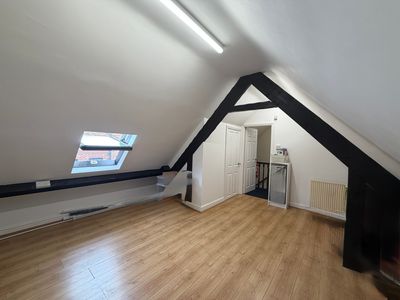 Property Image for Unit 7 Clarke Hall Farm, Aberford Road, Wakefield, West Yorkshire, WF1 4AL