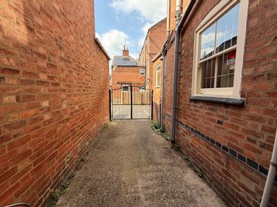 Property Image for 65 Regent Road, Leicester, Leicestershire, LE1 6YF