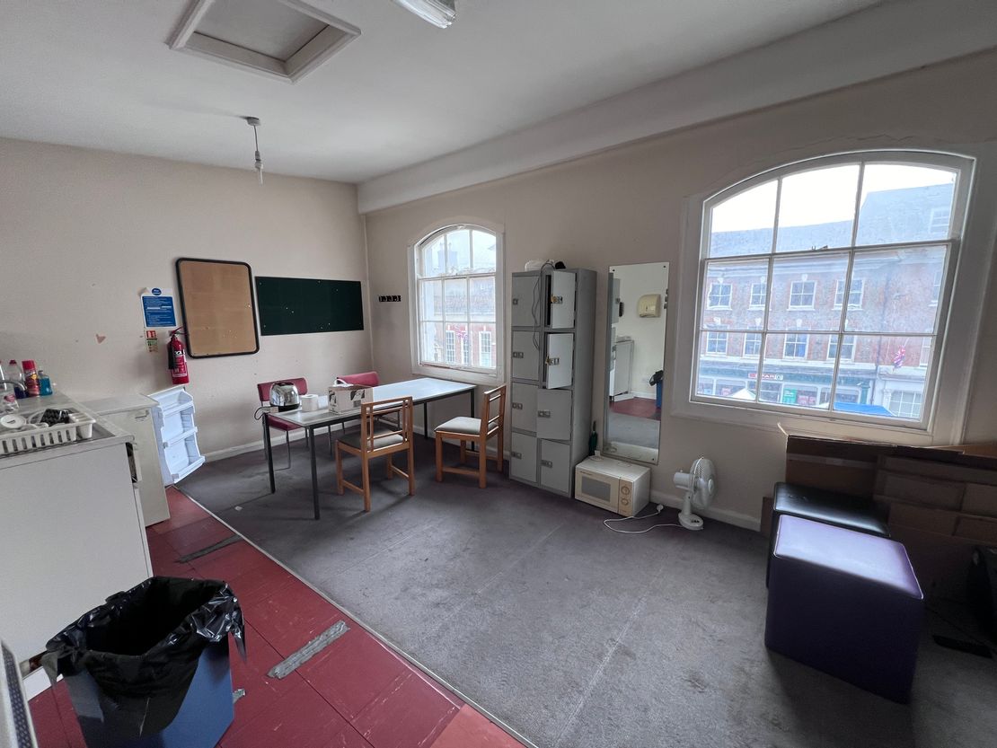 16 Market Place, Blandford Forum, Dorset, DT11 7EB