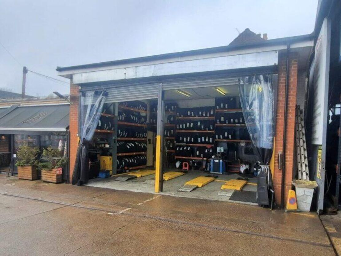 Maidenhead Rd, Windsor SL4 5EJ