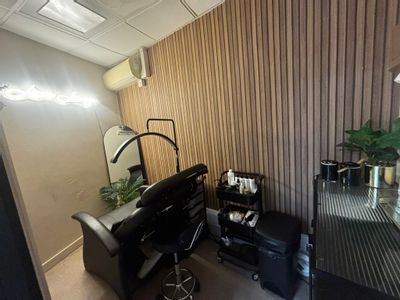 Property Image for 1B Regent Court, Hinckley, Leicestershire, LE10 0AD