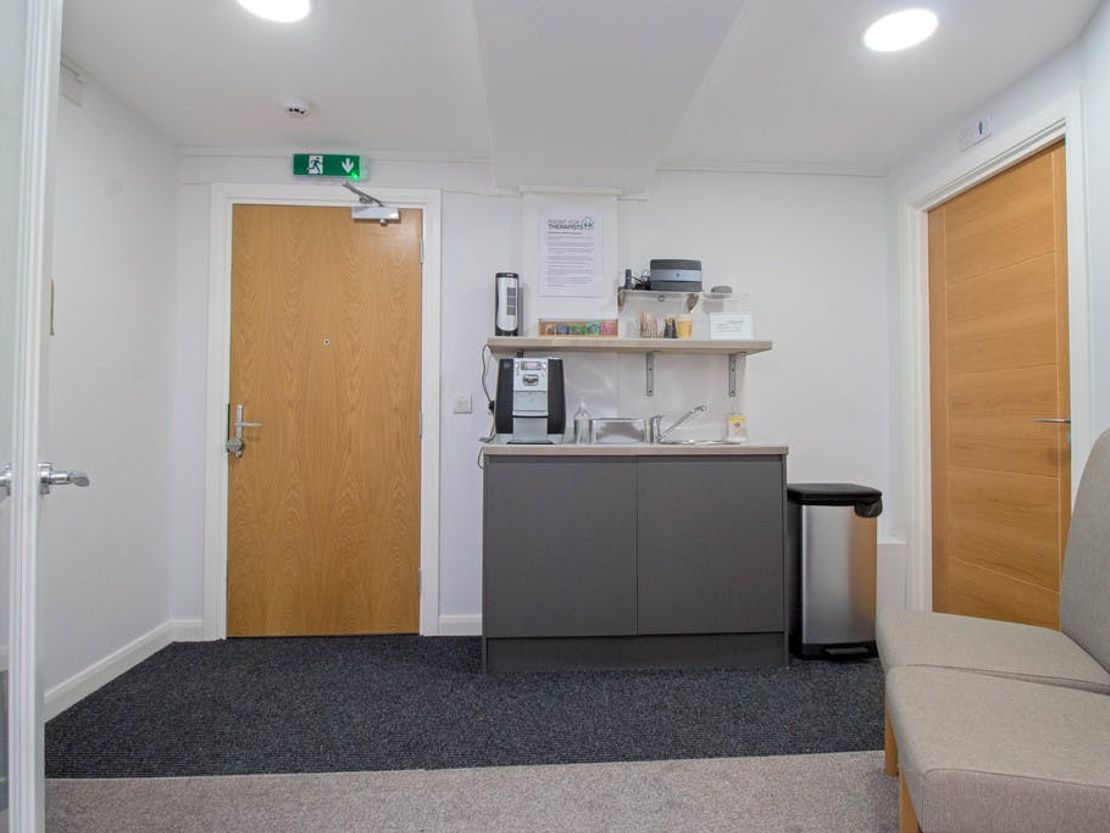 GROUND FLOOR UNIT, KEMPTOWN HOUSE, 72 CARLTON HILL, BRIGHTON, BN2 0GW