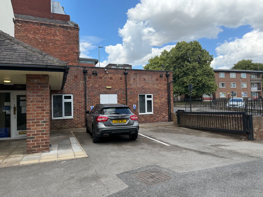 The Studio Queens Court, Queen Street, Wakefield, WF1 1LE