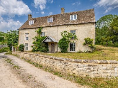 Property Image for Tickmorend House, Tickmorend, Horsley, Stroud, Gloucestershire, GL6 0PE