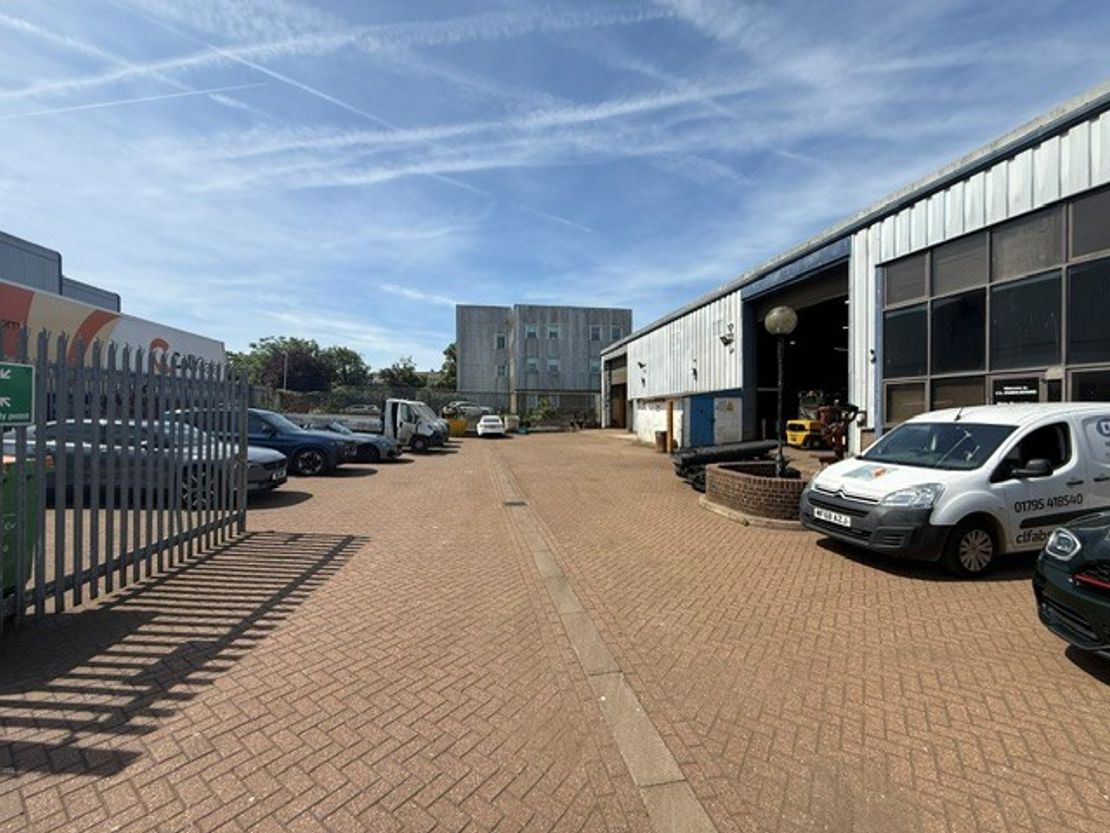 D2 Bonham Drive, Eurolink Business Park, Sittingbourne, Kent, ME10 3RY