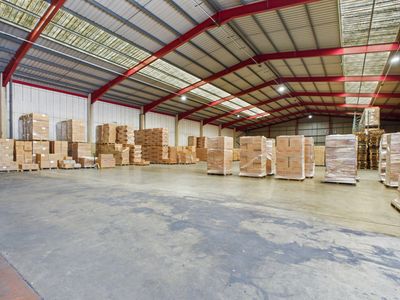 Property Image for 1 Holywells Road, Ipswich, Suffolk, IP3 0DL