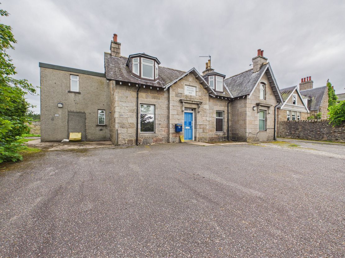Former Aboyne Police Station And Police Flat, Charlestown Road, Aboyne, Aberdeenshire, AB34 5EJ