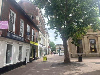 Property Image for 4 The Traverse, Bury St. Edmunds, IP33 1BJ