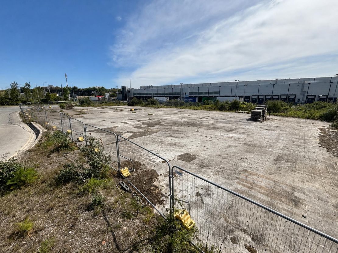 Northfleet Embankment East, Crete Hall Road, Northfleet, Gravesend, Kent, DA11 9AA