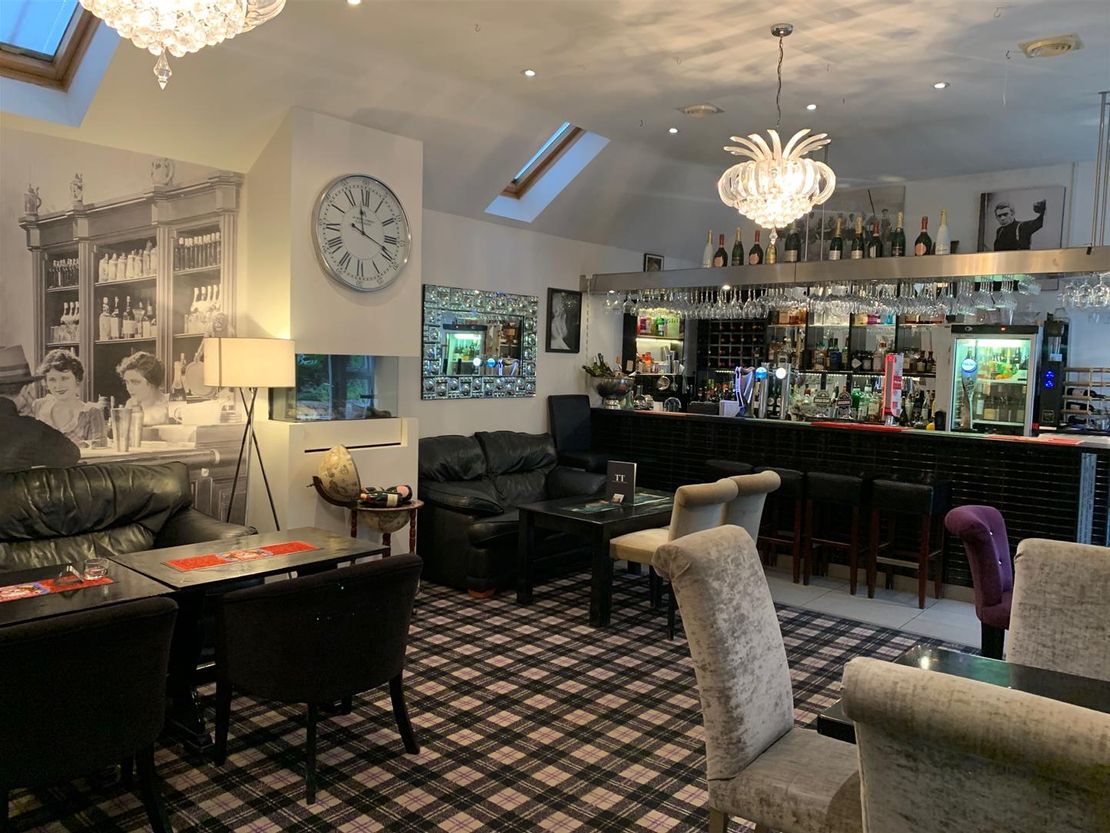 The Thatch Restaurant, 26 High Street, Bottesford Notts NG13 0AA