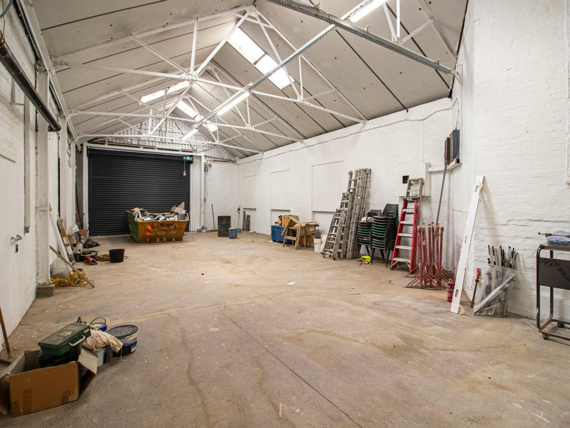 25 Gloucester Road, London, W3 8PD