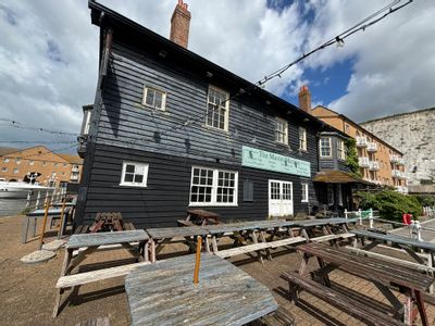 Property Image for Master Marina Public House, 24 Waterfront, Brighton Marina Village, Brighton, BN2 5WA