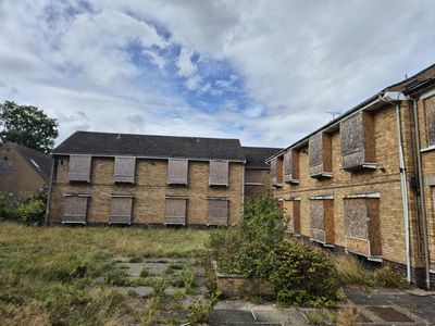 Property Image for Heath Lodge, 6 Pannal Ash Road, Harrogate, HG2 9AB